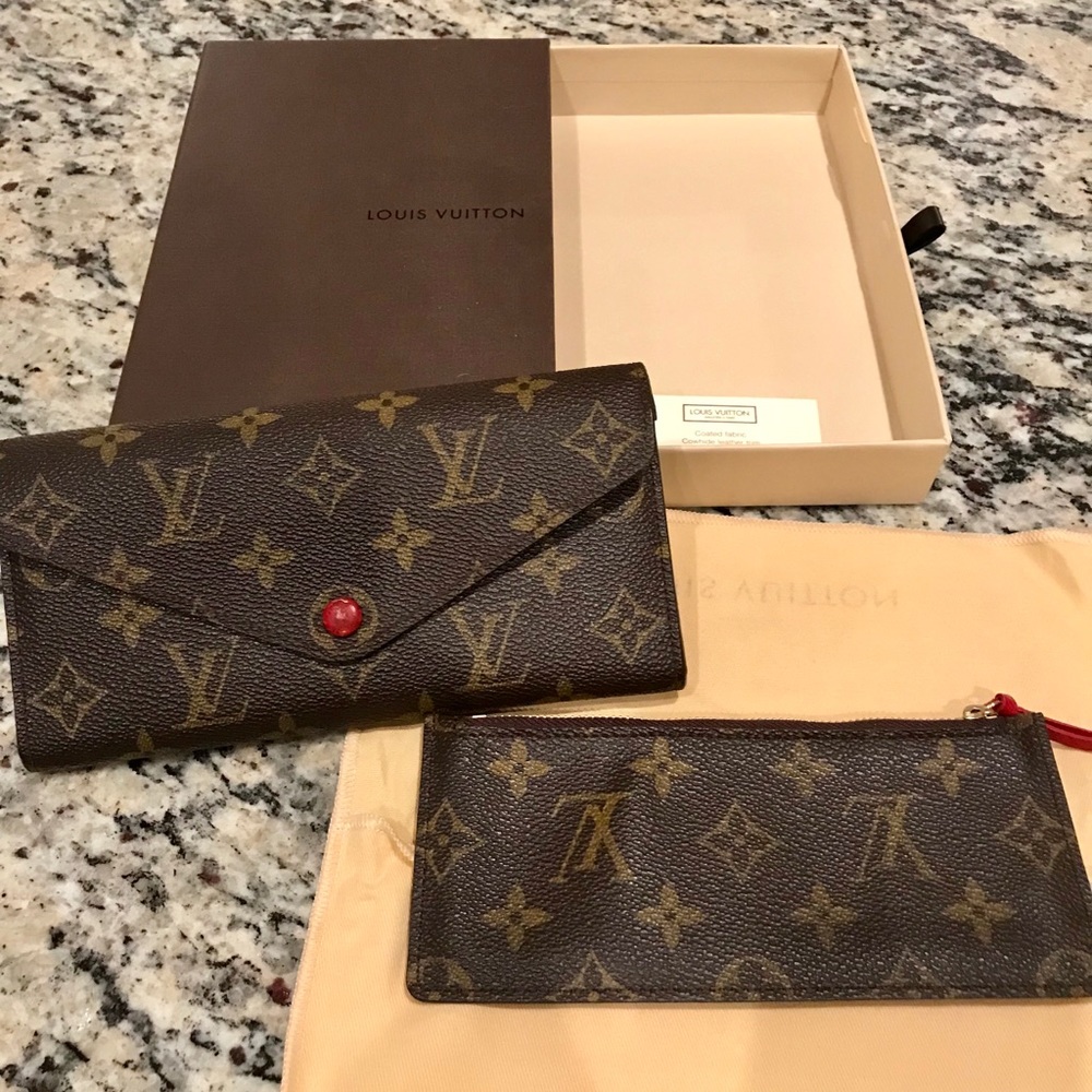 Louis Vuitton Josephine wallet